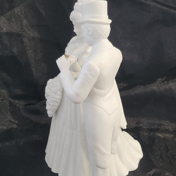 Department 56 "To Have And To Hold" Silhouette Treasures Rare White Wedding - Picture 6 of 9